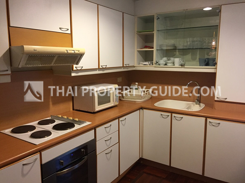 Condominium in Ploenchit 