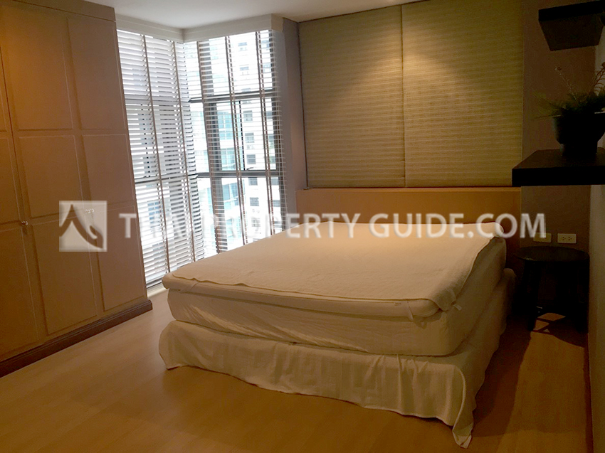 Condominium in Ploenchit 