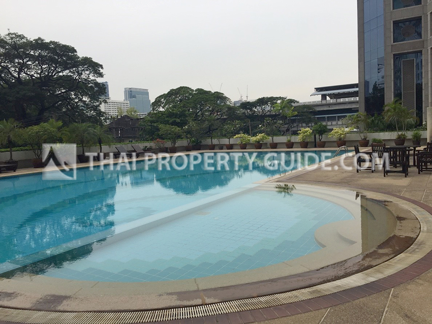 Condominium in Ploenchit 