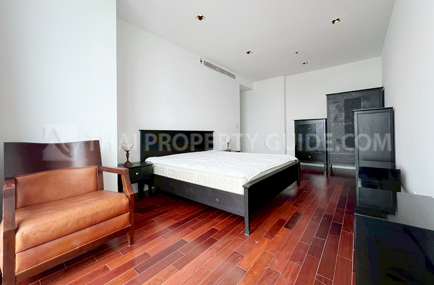 Condominium in Ploenchit : Athenee Residence 