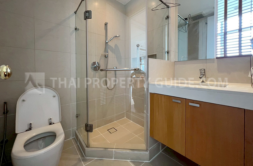 Condominium in Ploenchit : Athenee Residence 