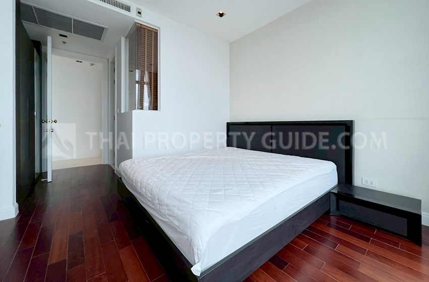 Condominium in Ploenchit : Athenee Residence 