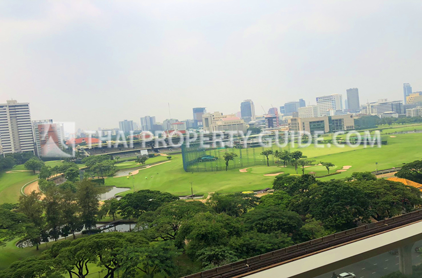 Condominium in Ploenchit 