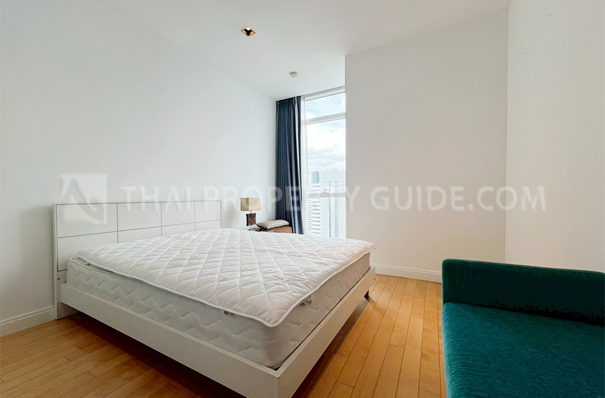 Condominium in Ploenchit : Athenee Residence