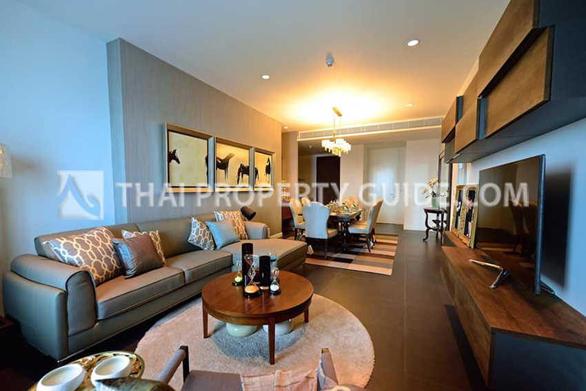 Condominium in Ploenchit 