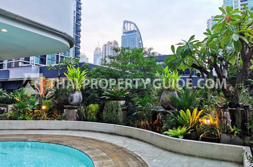 Condominium in Ploenchit 