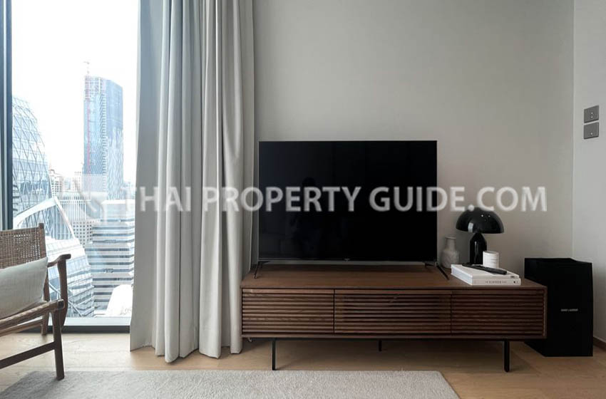 Condominium in Ploenchit 