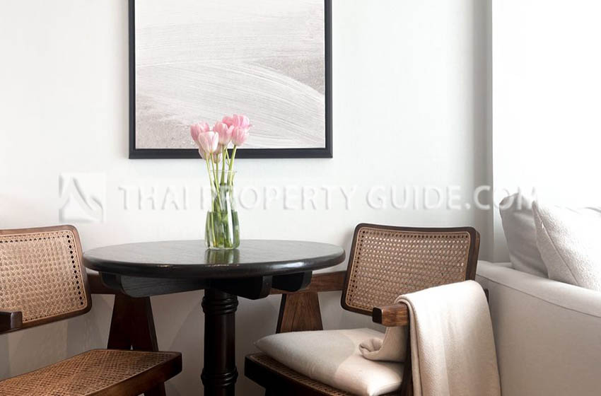 Condominium in Ploenchit 