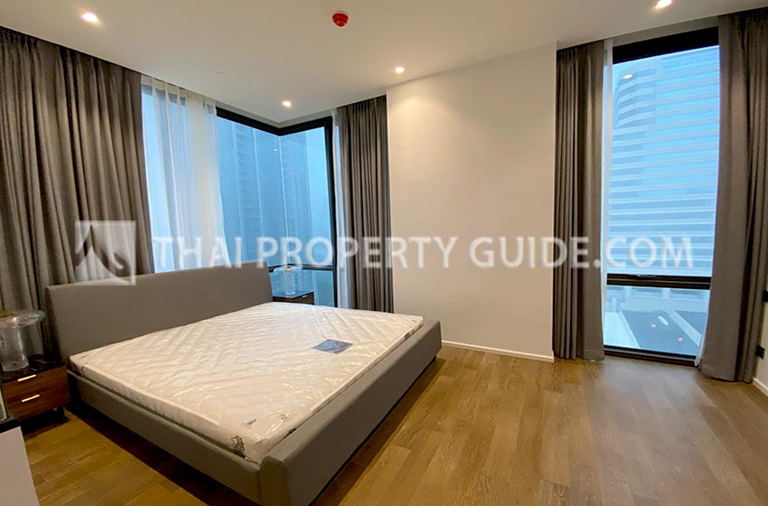 Condominium in Ploenchit 