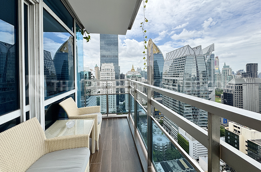 Condominium in Ploenchit : Athenee Residence 
