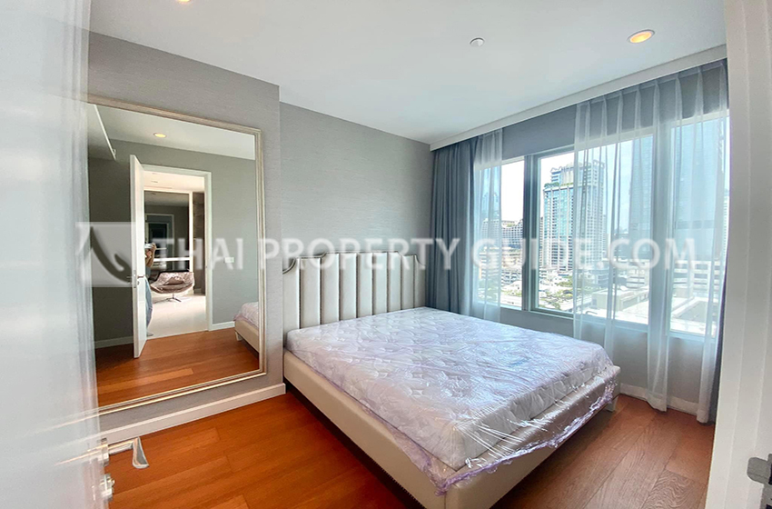 Condominium in Ploenchit 