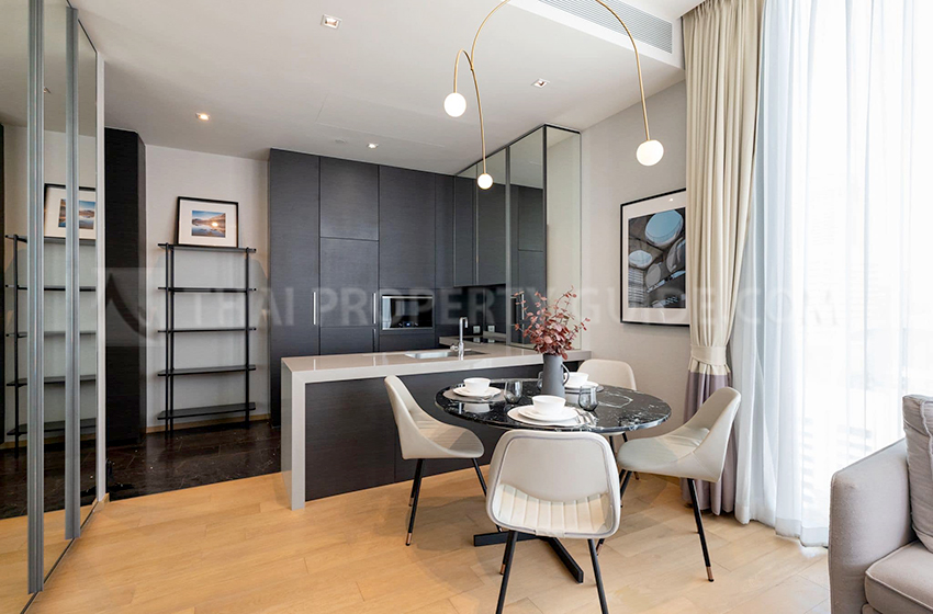 Condominium in Ploenchit 