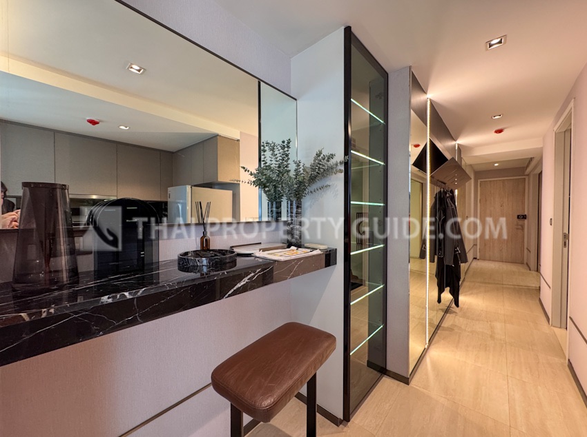 Condominium in Ploenchit 