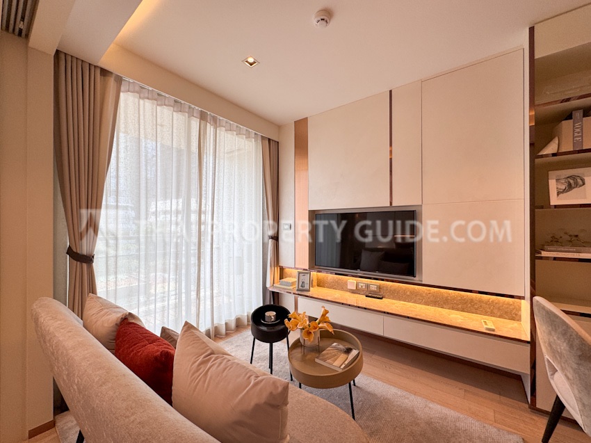 Condominium in Ploenchit 