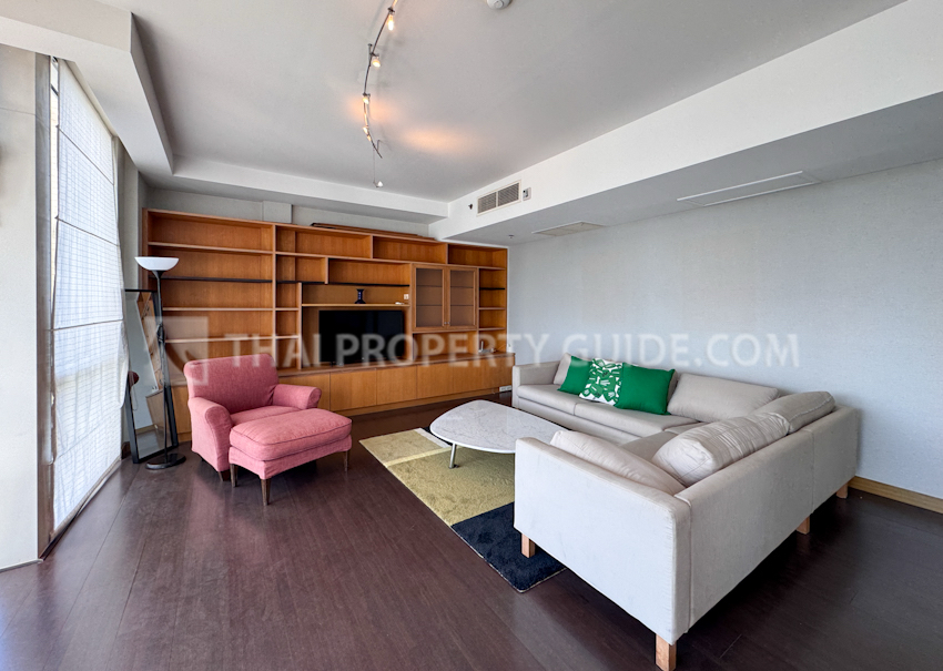 Condominium for rent in Ploenchit