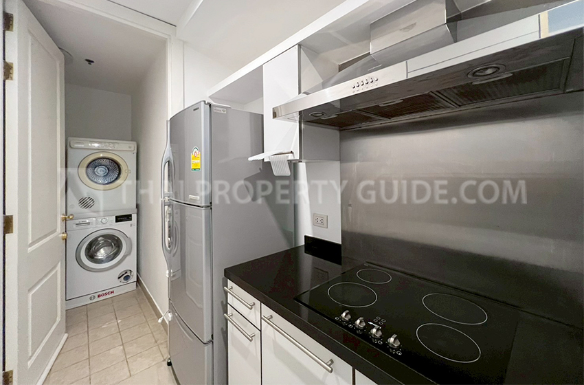 Condominium in Ploenchit : Athenee Residence 