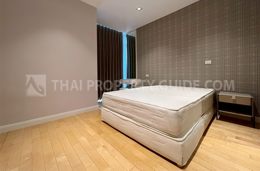 Condominium in Ploenchit : Athenee Residence 
