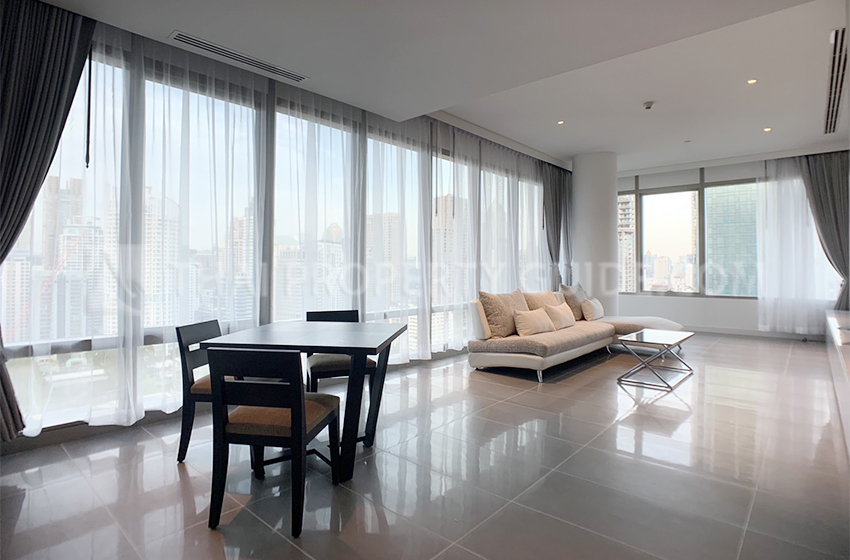 Condominium in Ploenchit 