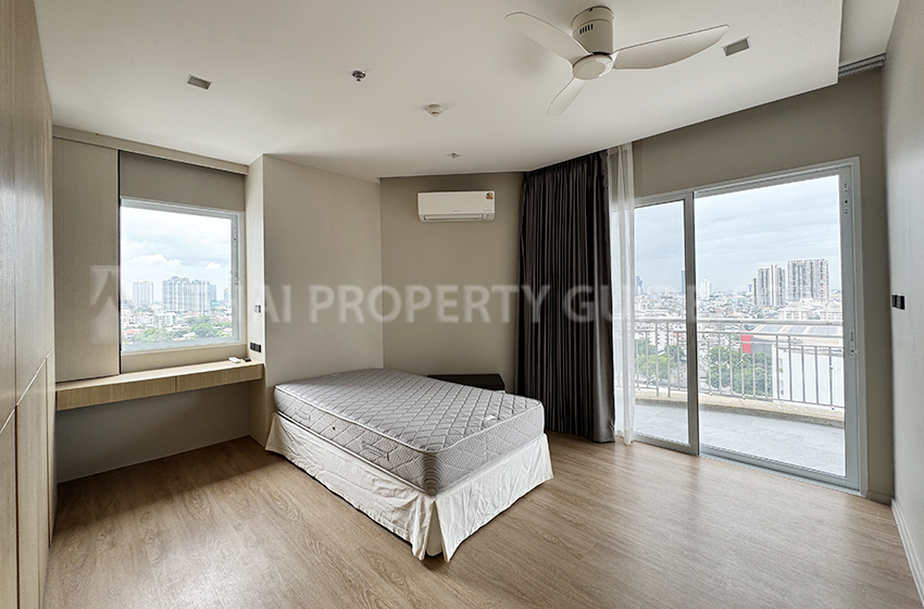 Condominium in Sathorn 