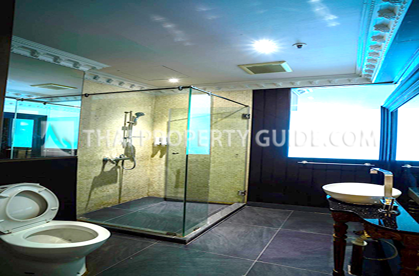 Condominium in Sathorn 