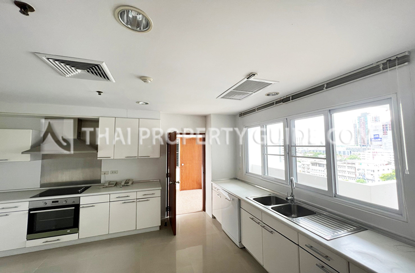 Condominium in Sathorn 