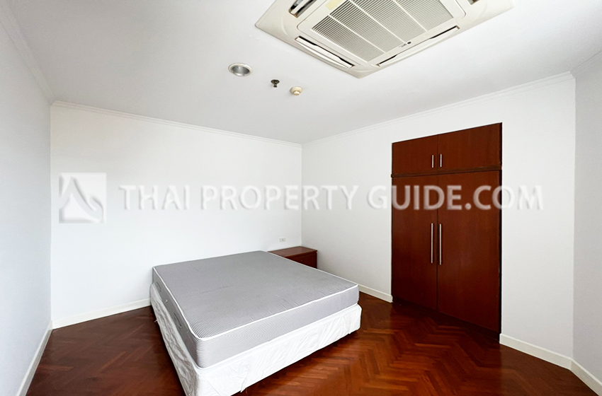 Condominium in Sathorn 