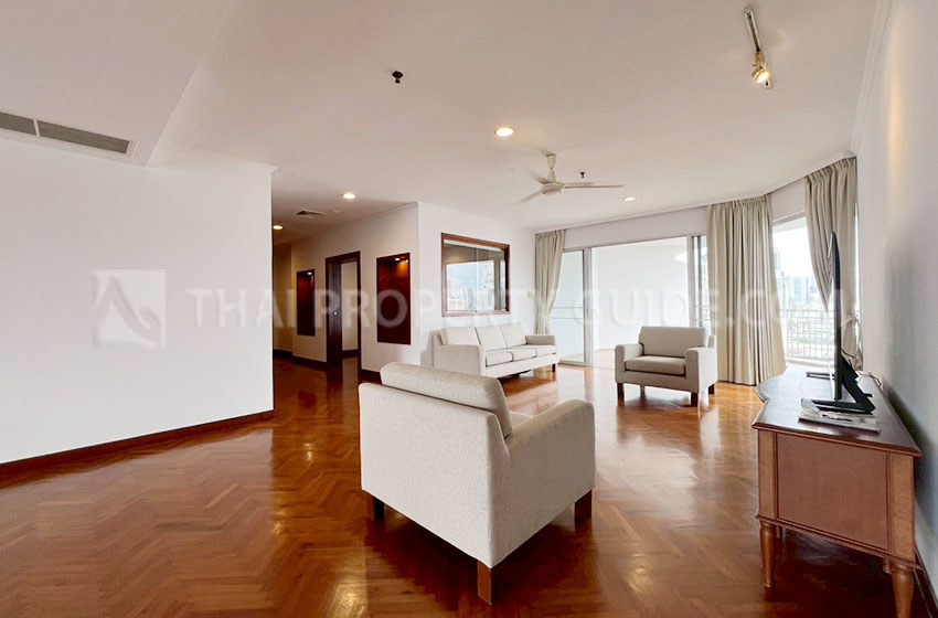 Condominium in Sathorn 