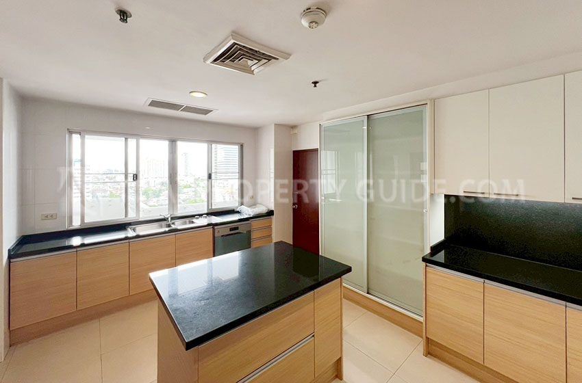 Condominium in Sathorn 