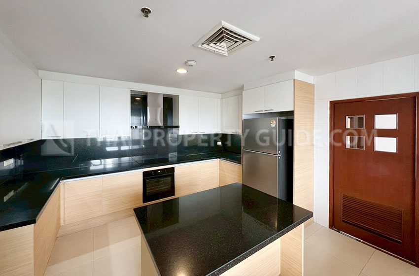 Condominium in Sathorn 