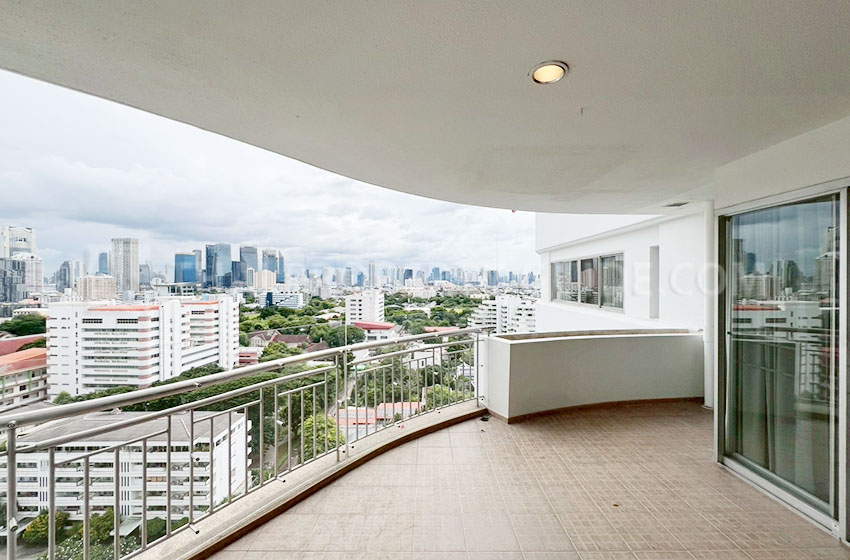 Condominium in Sathorn 