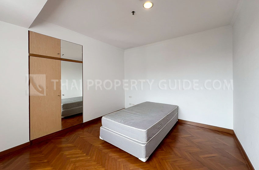 Condominium in Sathorn 