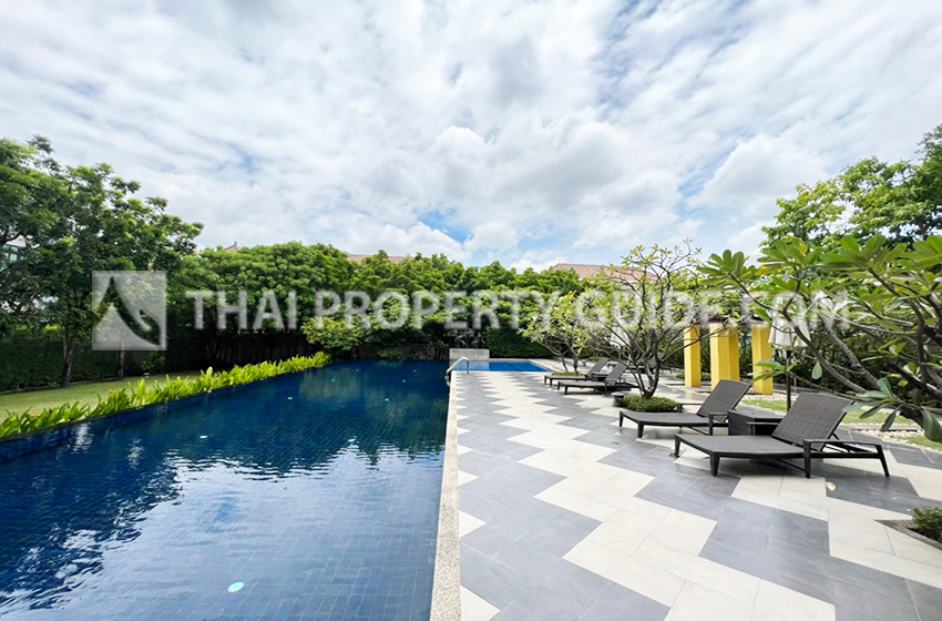 Condominium in Sathorn 