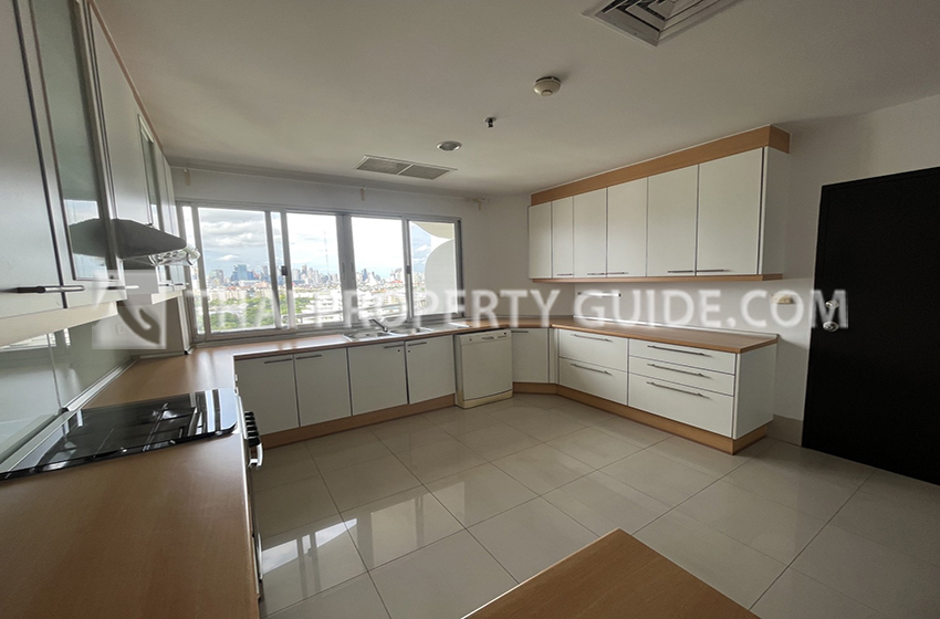 Condominium in Sathorn 