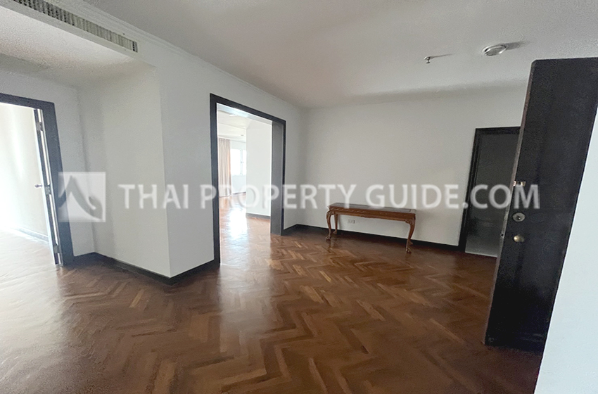 Condominium in Sathorn 