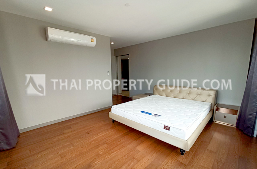 Condominium in Sathorn 