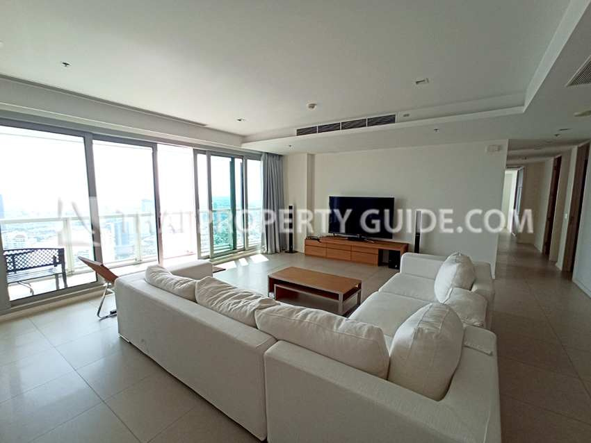 Condominium in Sathorn 