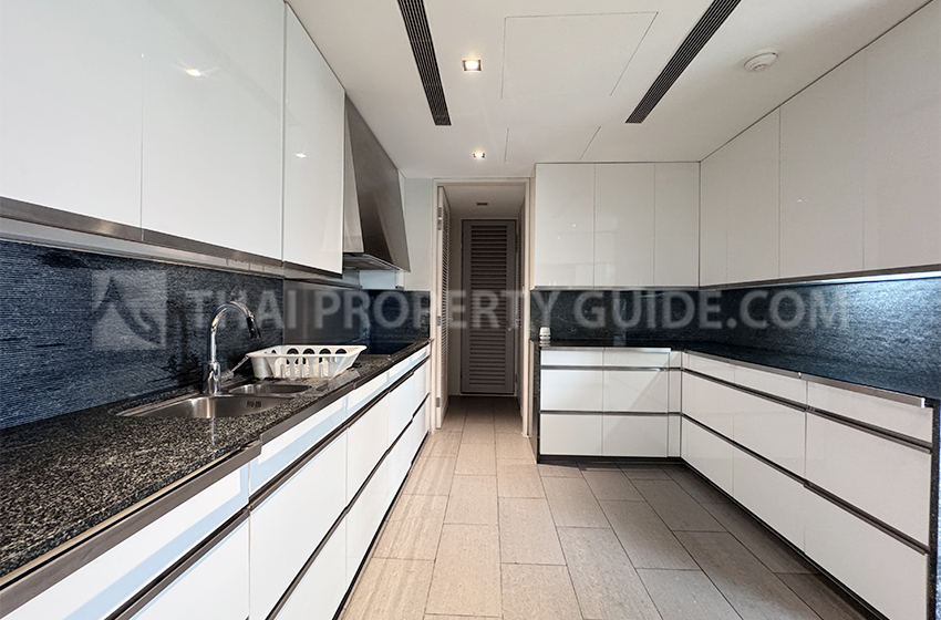 Condominium in Sathorn : The Met Sathorn 