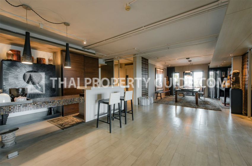 Condominium in Sathorn 