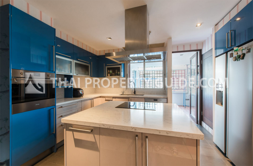 Condominium in Sathorn 