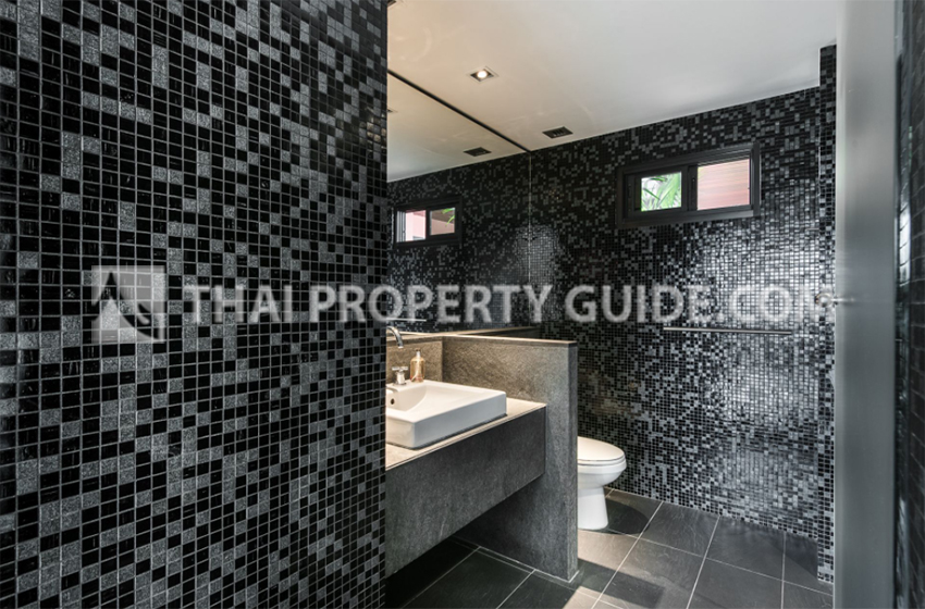 Condominium in Sathorn 