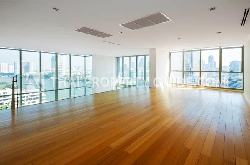 Condominium in Sathorn 