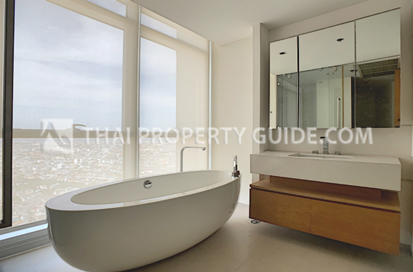 Condominium in Sathorn 