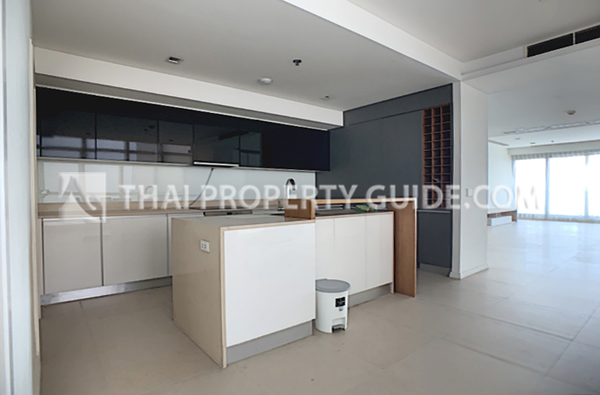 Condominium in Sathorn 