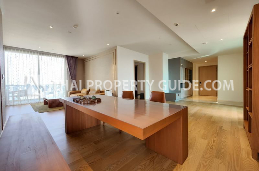 Condominium in Sathorn 