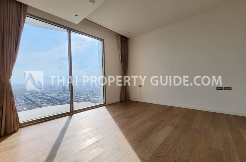Condominium in Sathorn 