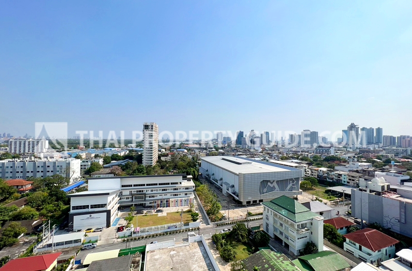 Condominium in Sathorn 