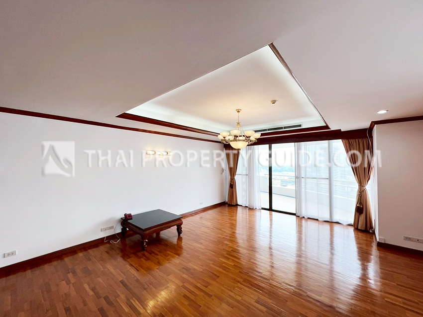 Condominium in Sathorn 