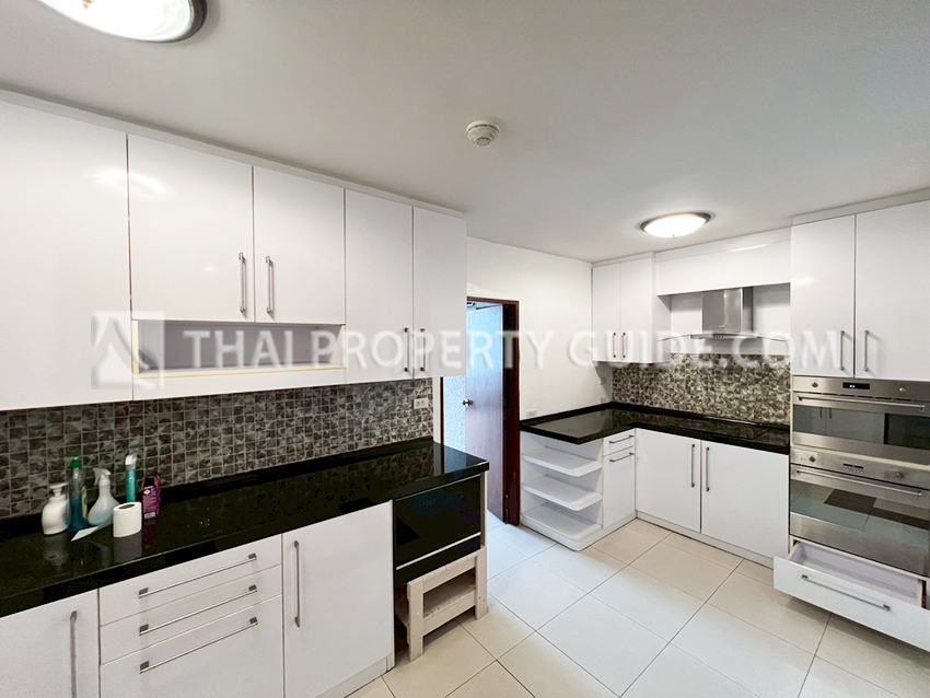 Condominium in Sathorn 
