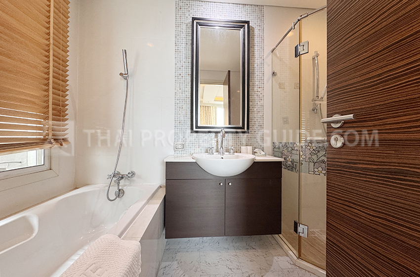 Condominium in Sathorn 