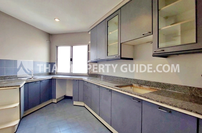 Condominium in Sathorn 